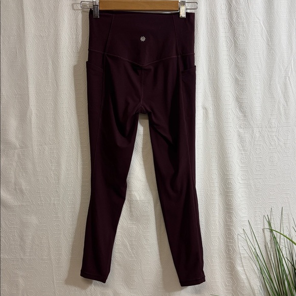 Athleta Salutation Stash Pocket II 7/8 Tight Xsmall - Picture 8 of 9